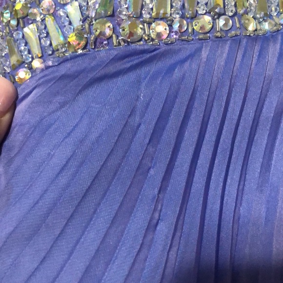 ⭐️⭐️HP⭐️💜NWT! Tony Bowls Prom Pageant Gown - Picture 8 of 8